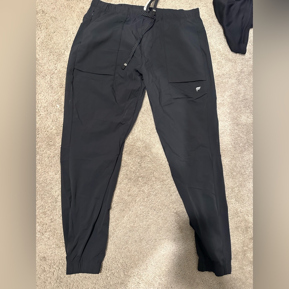 Fabletics Mens Joggers Athletic Pants